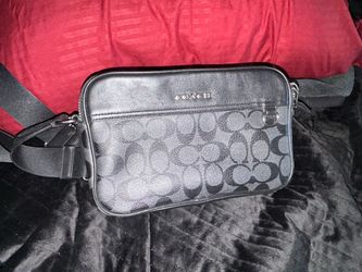Men’s coach  original dobble zipper $60