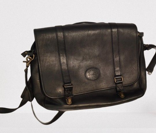 VINTAGE Eddie Bauer Genuine-Leather Messenger Briefcase (1990s)