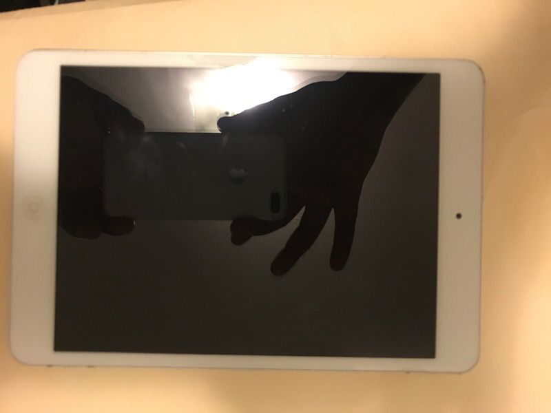 32GB apple ipad for sale