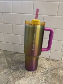 40oz Starbucks 2024 Stanley Cup!! Beautiful Colors