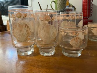 Vintage Seashell 12 piece Glassware Set