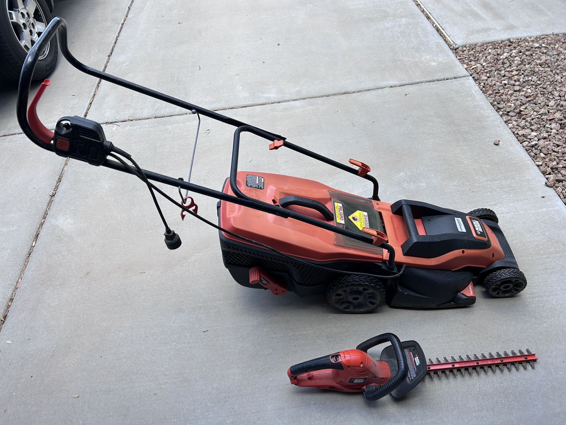 Black & Decker Yard Tools