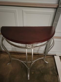 Entry  Way Table 