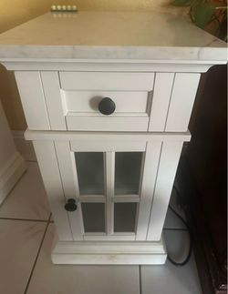 White Wood Nightstand with Drawer and Cabinet