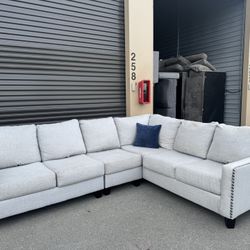 Sectional Couch 