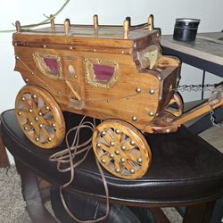 Vintage stagecoach lamp