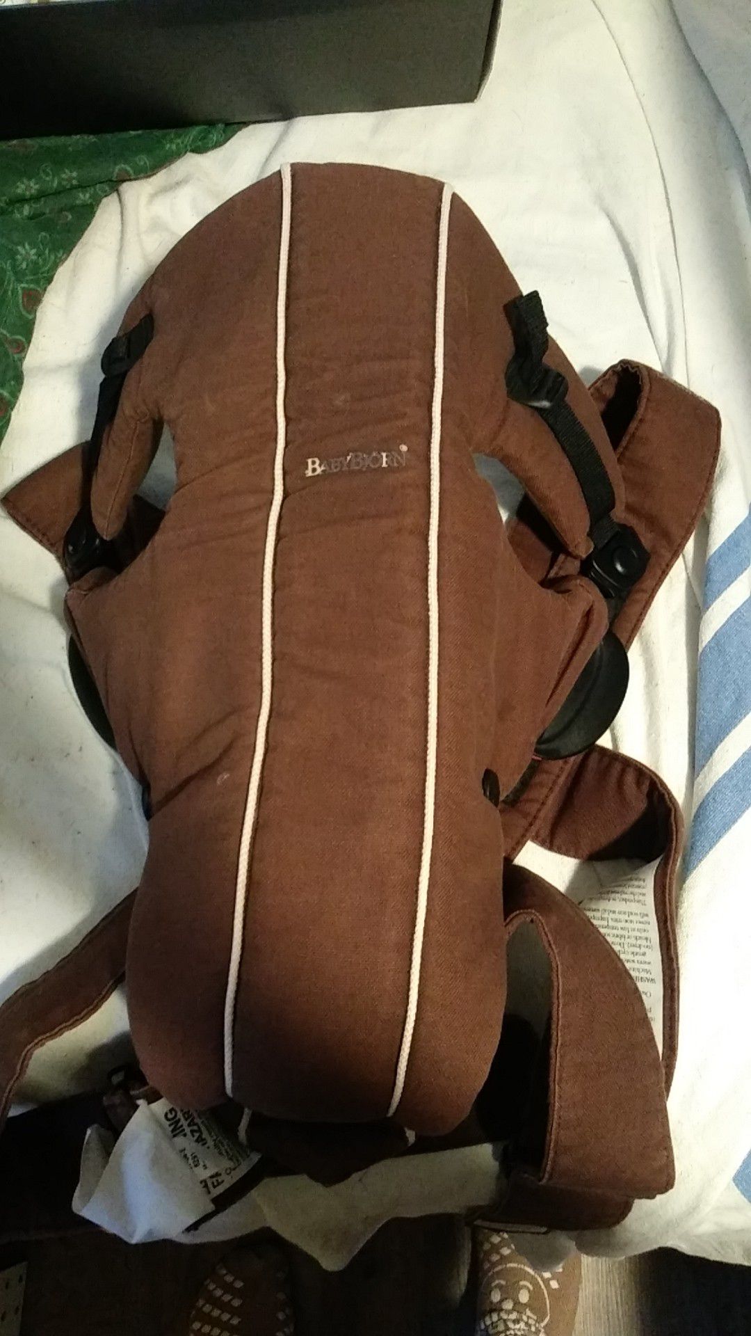 Baby body carrier