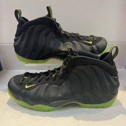 NIKE AIR FOAMPOSITE ONE “BLACK VOLT”