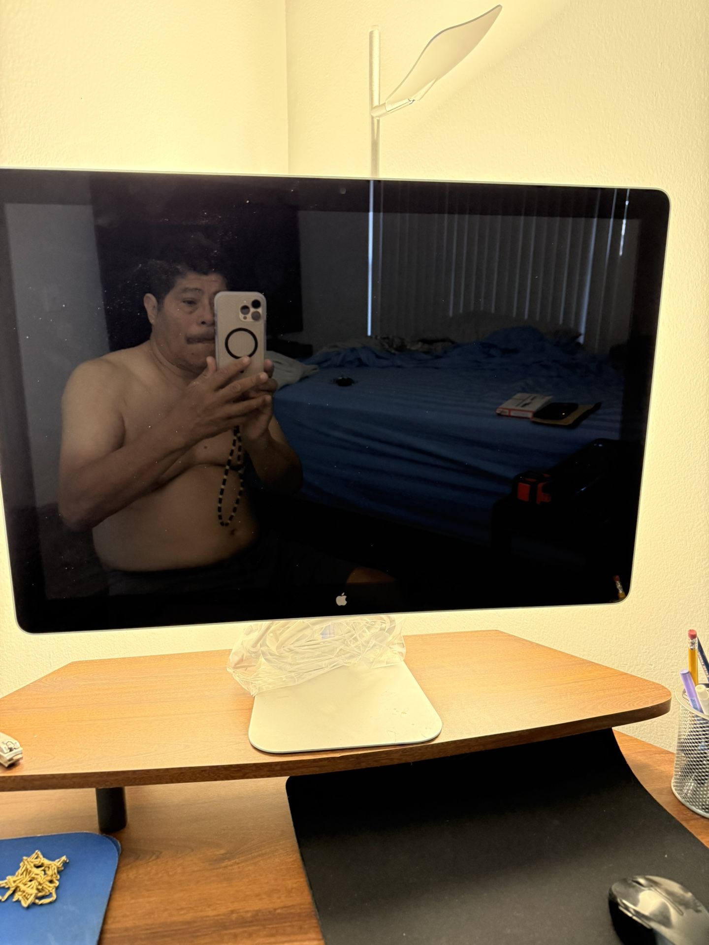 Apple Monitor
