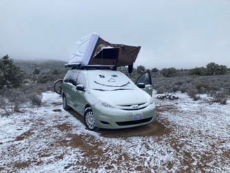 Roof top tent