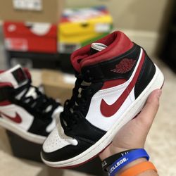 🚨Jordan 1 Gym Red🚨