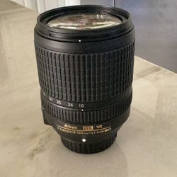 Nikon DX 18-140mm Lens