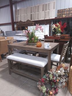 Dining Table Sets / Kitchen Tables