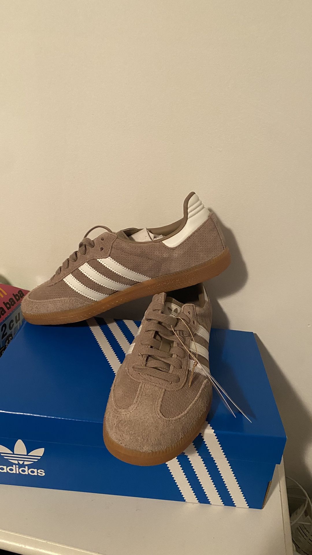 Adidas Originals Samba (Men’s Size 9) Athletic Sneaker  Shoe HP7903