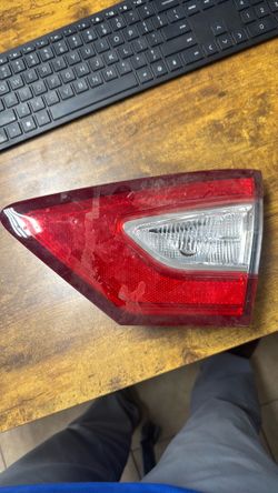 Ford fusion tail lights