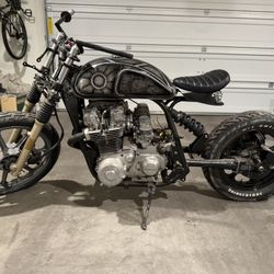 1982 Kawasaki KZ1100 Project. 