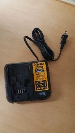 Dewalt 20 Volt Charger 
