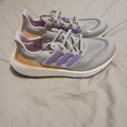Adidas Ultraboost Light 