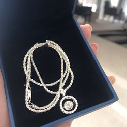 Moissanite Pendant With necklace (18 Inch)