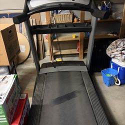 NordicTrack Commercial 2450 Treadmill