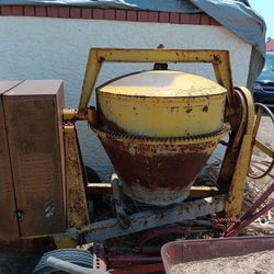 Concrete Mixer 