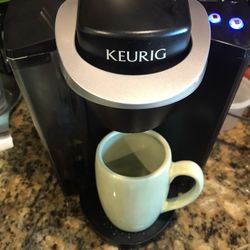 Keurig Coffee Maker + Accessories 