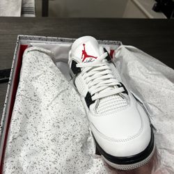 Jordan 4 White Cement New Never Tried On