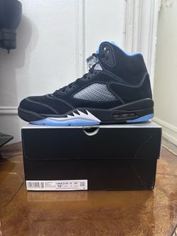 Air Jordan 5 - UNC Black - Size 10.5