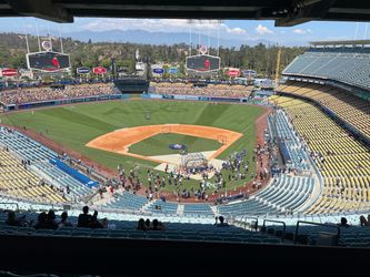 Dodgers reserve 7 ADA seats