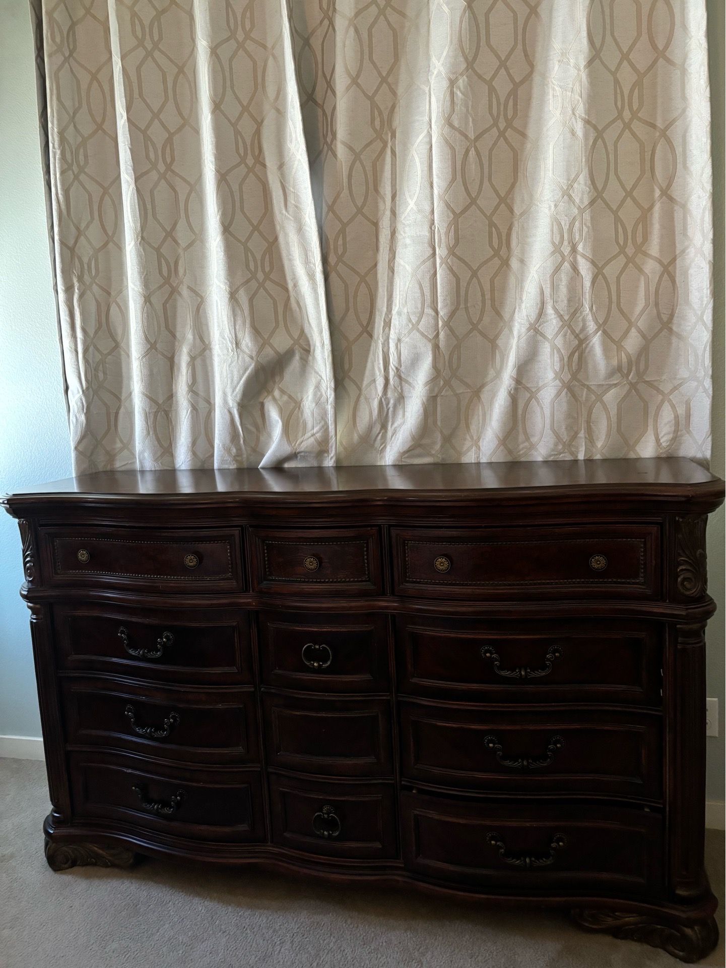 Wood dresser