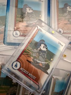 Topps disney Chrome Mickey mouse mlb dodgers