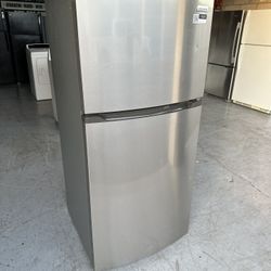 Frigidaire Refrigerator (1 Month Warranty)
