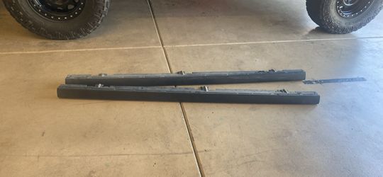 Jeep wrangler JKU rock sliders with hardware