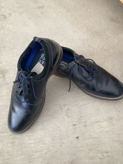 Mens dress shoes