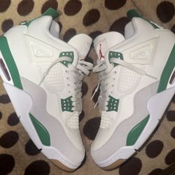 Jordan 4 Pine Green