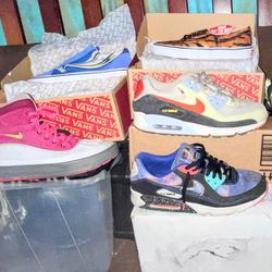 🌟SHOES!🌟NIKES AND VANS! SOME NEW SOME NOT ! 