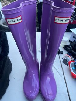 Hunter Tall Rain Boots Purple Gloss, size 5