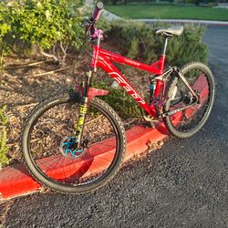 Felt virtue3 full suspension MTB