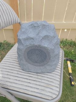 Outdoor Rock Speaker
