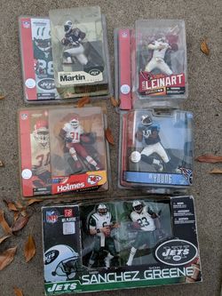 Over 13 McFarlane NFL players figures