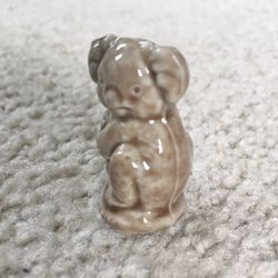 Vintage 1970s WADE WHIMSIES Porcelain Koala Bear Figurine 1.5” - Made in England