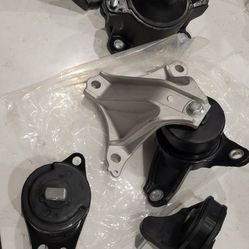 13-17 Honda Accord motor and transmission mount set