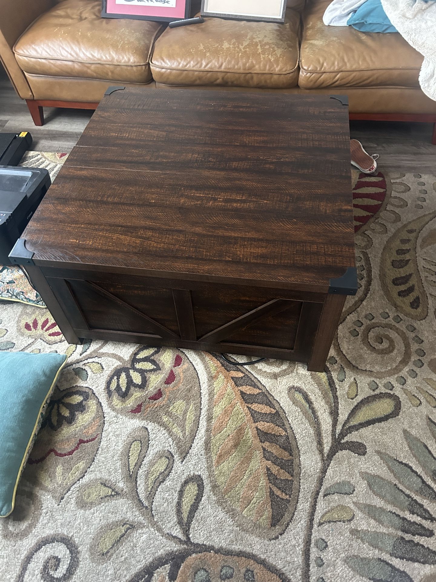 Coffee Table With Storage And Outlets 