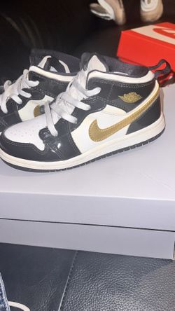 Kids 10C Air Jordan 1 Mid Patent 'Black Gold'