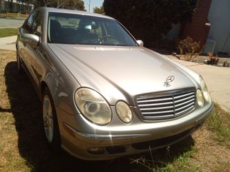 2006 Mercedes E250