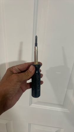 Screw driver