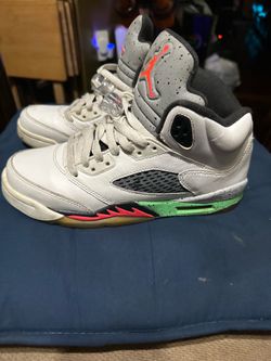 Kids Jordan sneakers size 6.5Y