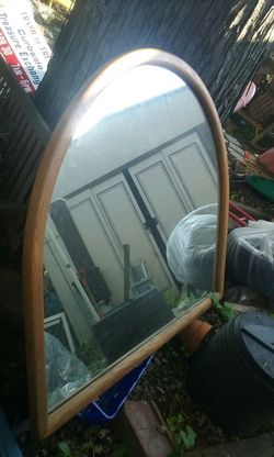 Dresser mirror