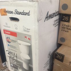 Toilet American standard new