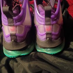 Newly LEBRON JAMES XIX 19 